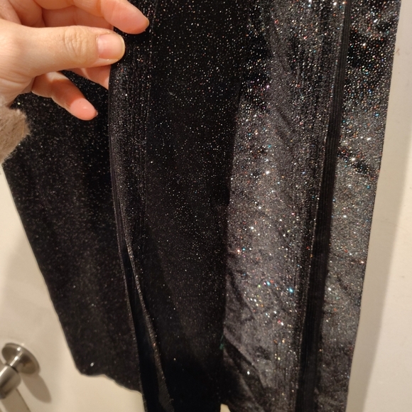 1.5 Yds. Glittery Black Velour Stretch Knit Fabric -Sewing Crafts Costumes - Picture 5 of 5